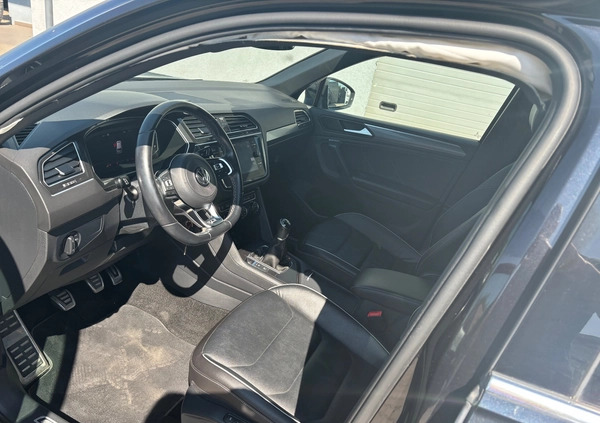 Volkswagen Tiguan cena 64900 przebieg: 122000, rok produkcji 2019 z Leszno małe 254